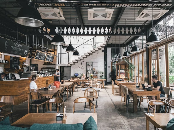 Restaurants & Cafes